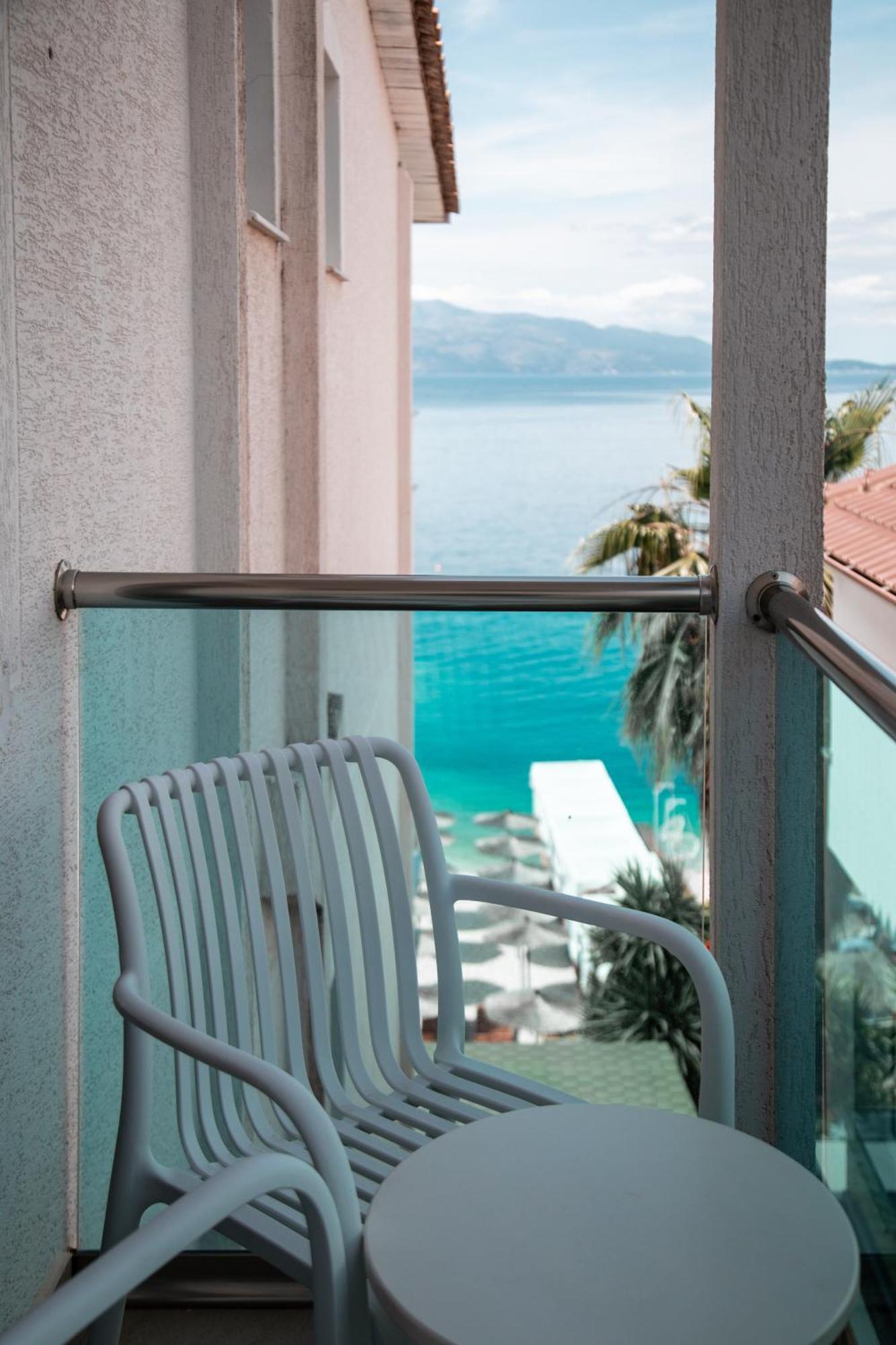 Hotel E Bardhe Butique