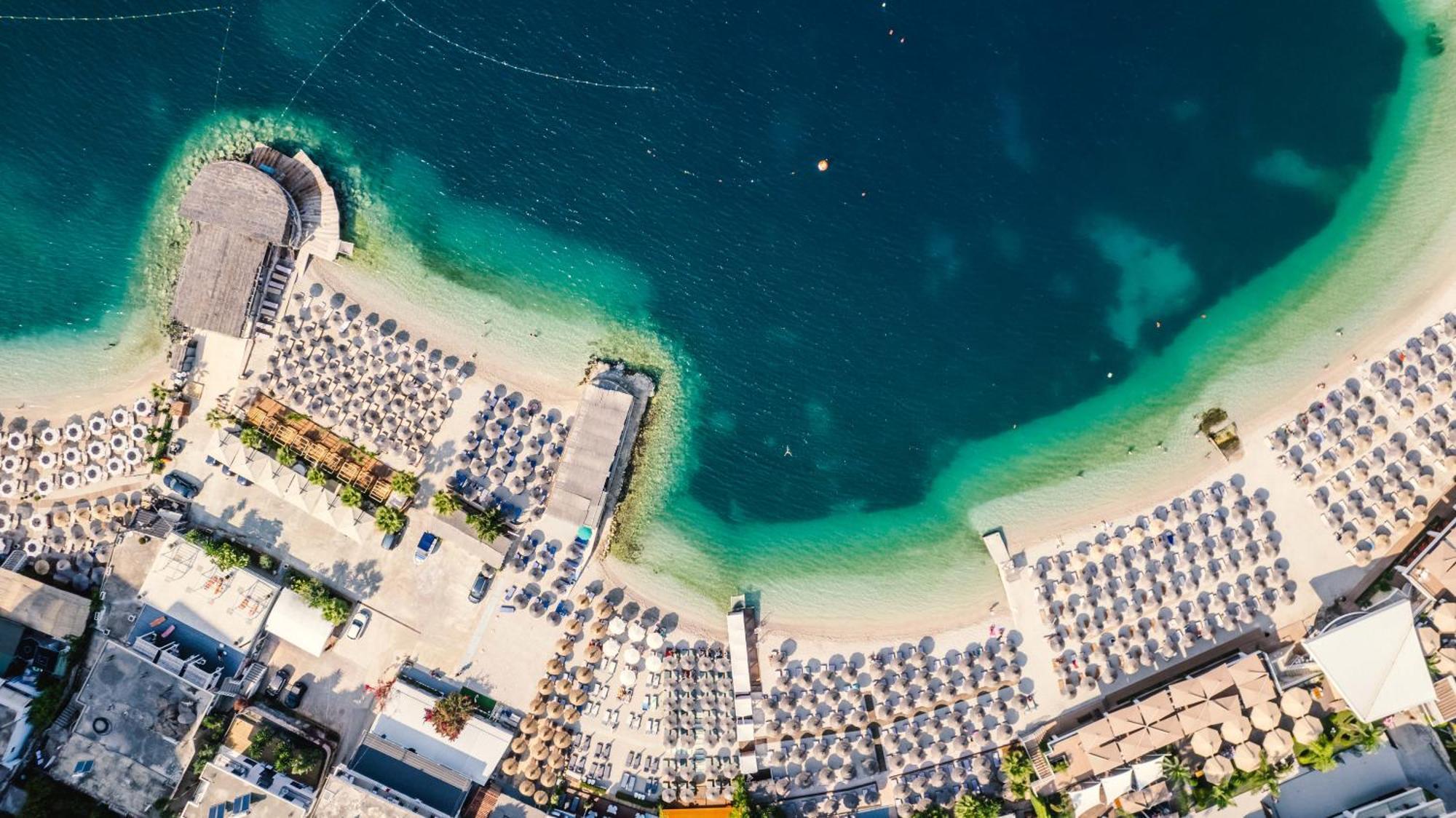 E Bardhe Butique Hotel