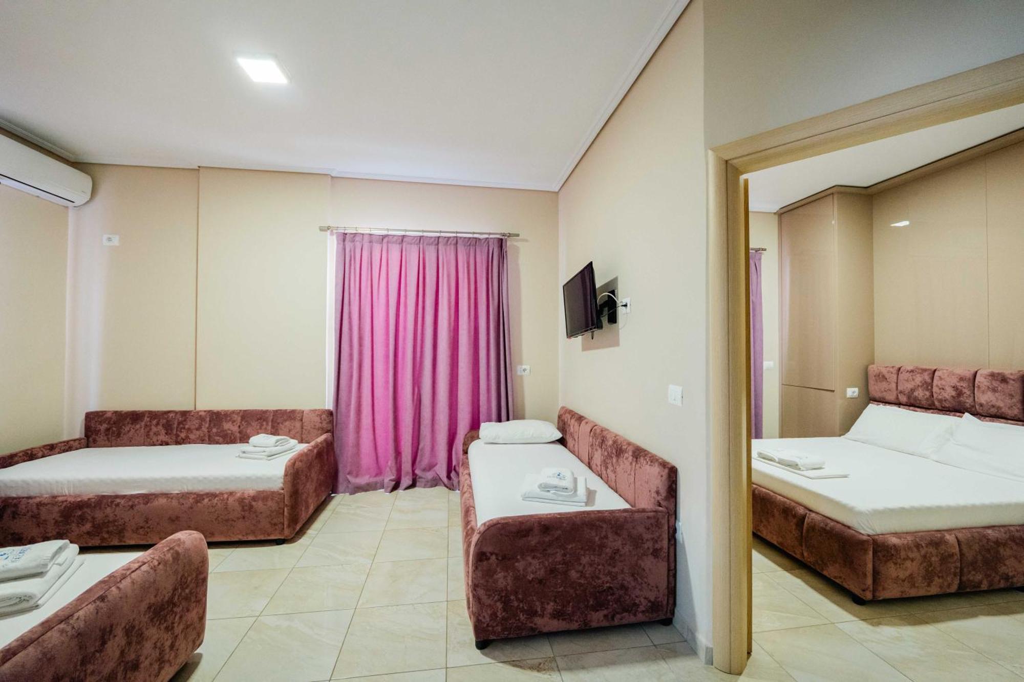 E Bardhe Butique Hotel