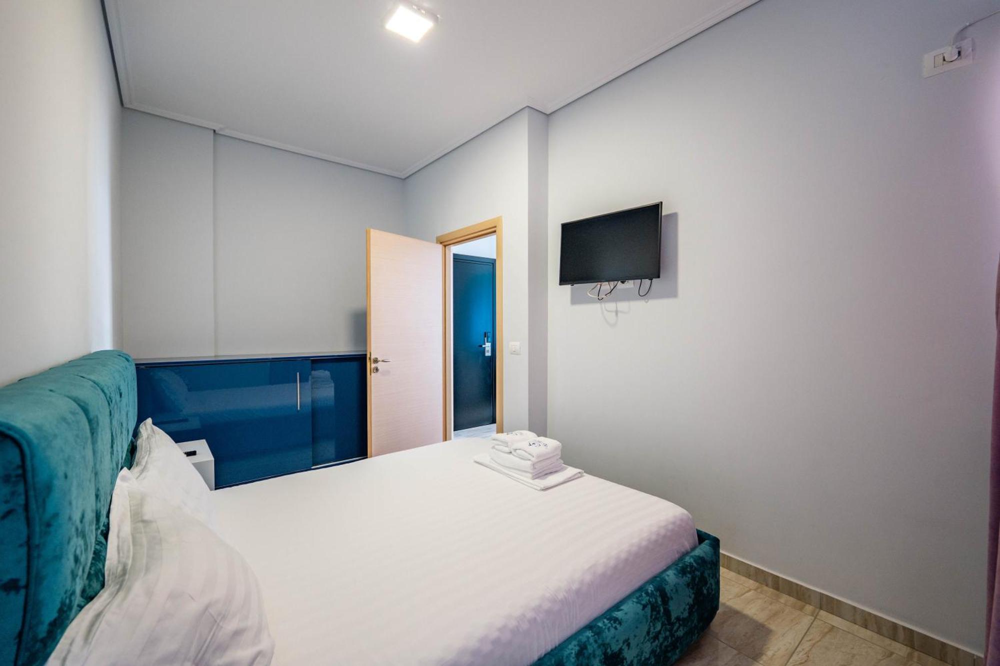 E Bardhe Butique Hotel Sarandë
