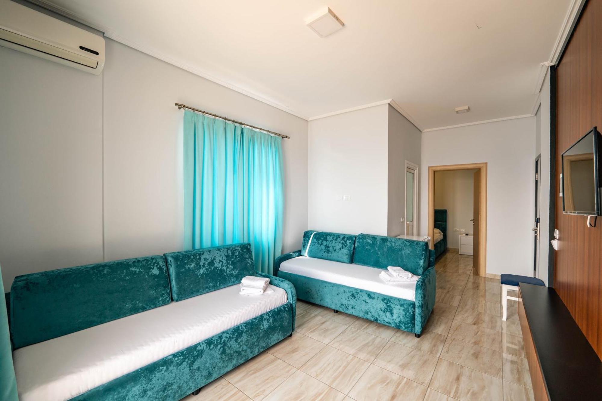 Hotel E Bardhe Butique Sarandë