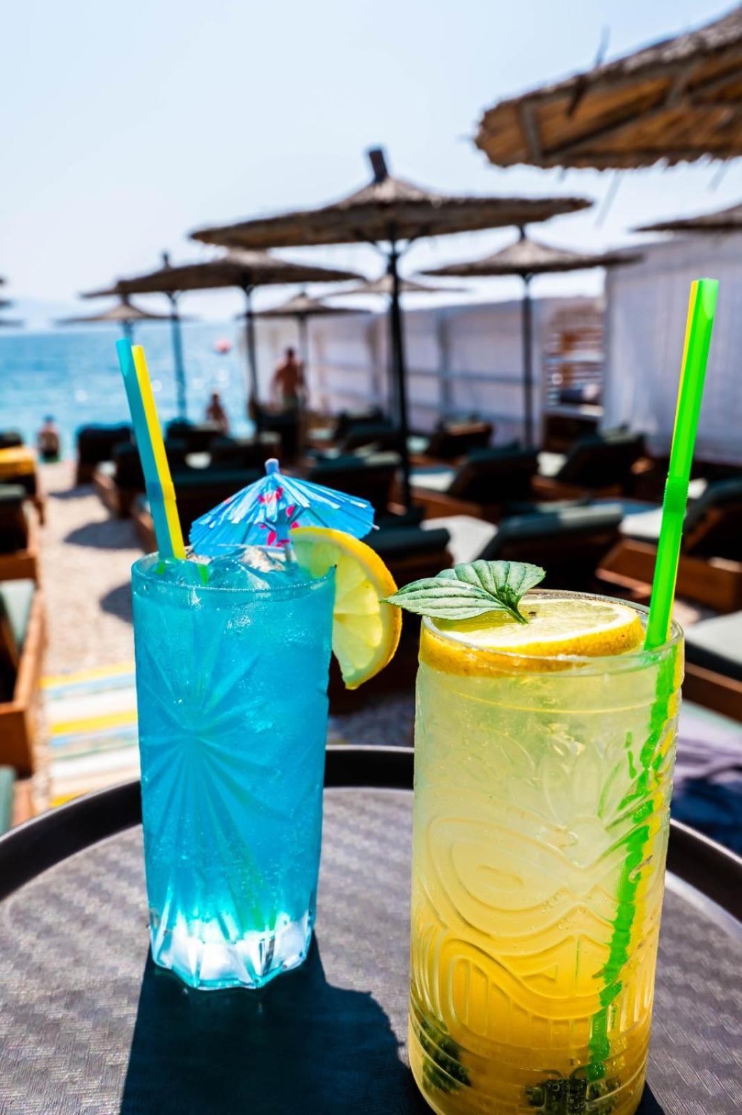 E Bardhe Butique Hotel *